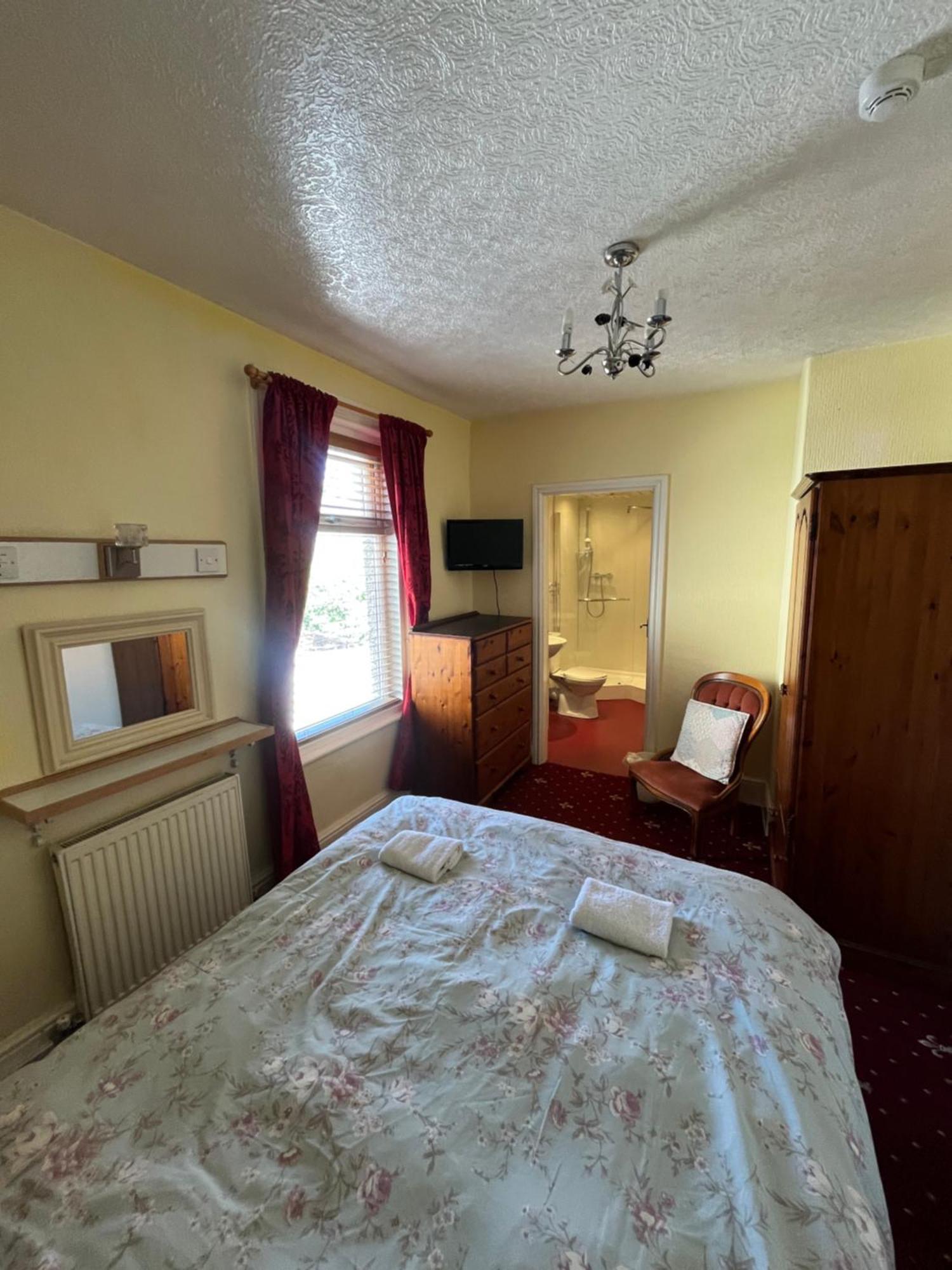 Marston Town Centre Villa Blackpool Eksteriør billede